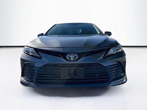 Predawn Gray Mica 2022 Toyota Camry LE