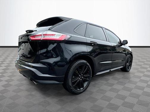 2020 Ford Edge ST