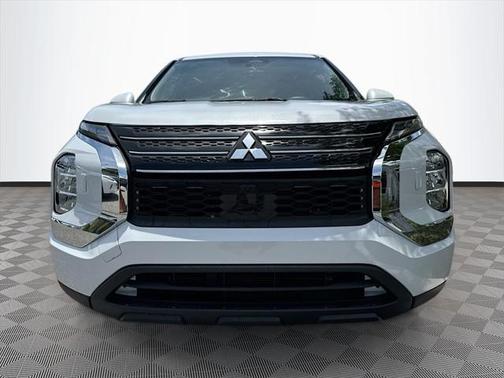 2024 Mitsubishi Outlander ES 2.5 S-AWC
