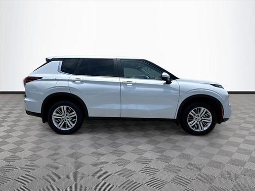 2024 Mitsubishi Outlander ES 2.5 S-AWC