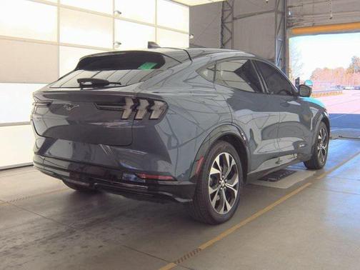 2021 Ford Mustang Mach-E Premium