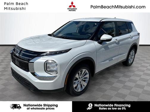 White Diamond 2026 Mitsubishi Outlander ES