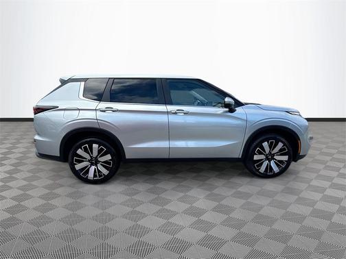 2025 Mitsubishi Outlander SE 2.5 2WD