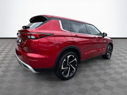 2025 Mitsubishi Outlander PHEV SE S-AWC