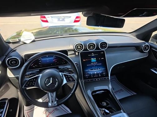 Black 2024 Mercedes-Benz GLC 300 4MATIC