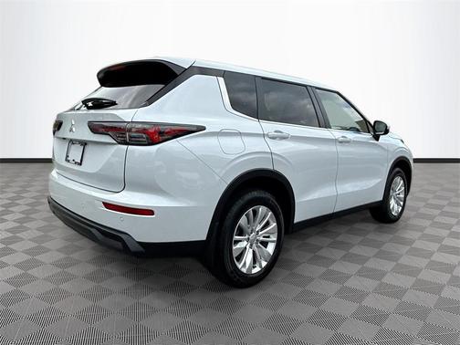 2025 Mitsubishi Outlander ES 2.5 2WD