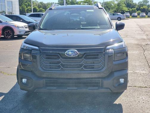 Crystal Black Silica 2026 Subaru Outback Touring XT