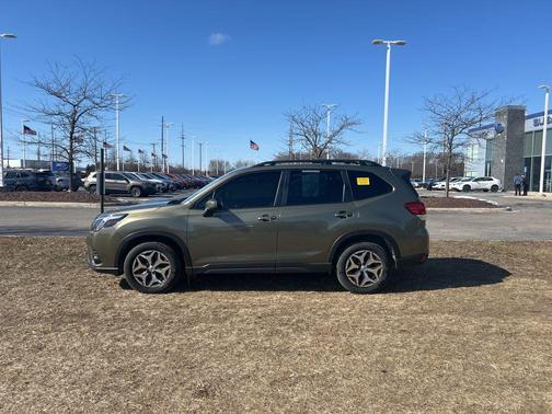 2023 Subaru Forester Premium