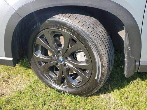 Ice Silver Metallic 2023 Subaru Forester Sport