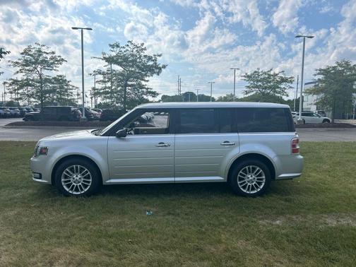 Ingot Silver Metallic 2015 Ford Flex SEL