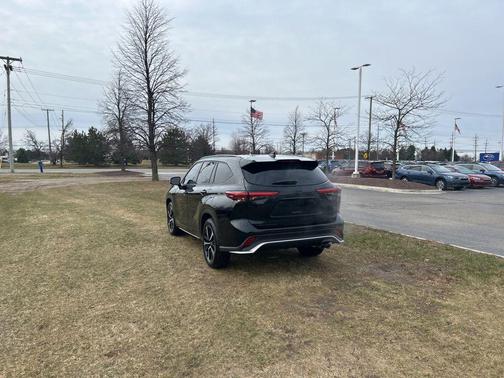 2021 Toyota Highlander XSE