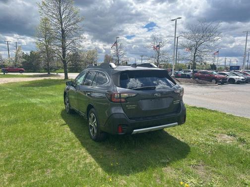 Magnetite Gray Metallic 2022 Subaru Outback Touring XT