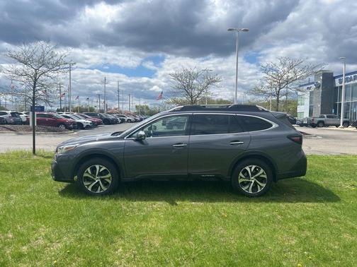 Magnetite Gray Metallic 2022 Subaru Outback Touring XT