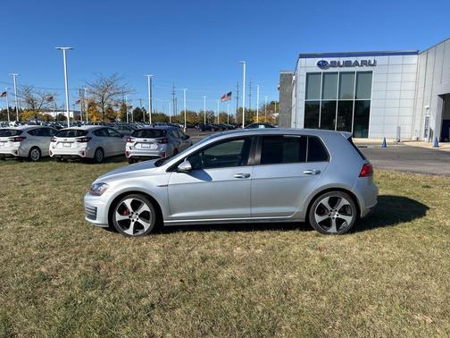 2016 Volkswagen Golf GTI 2.0T SE 4-Door