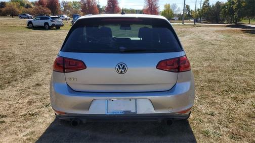 2016 Volkswagen Golf GTI 2.0T SE 4-Door