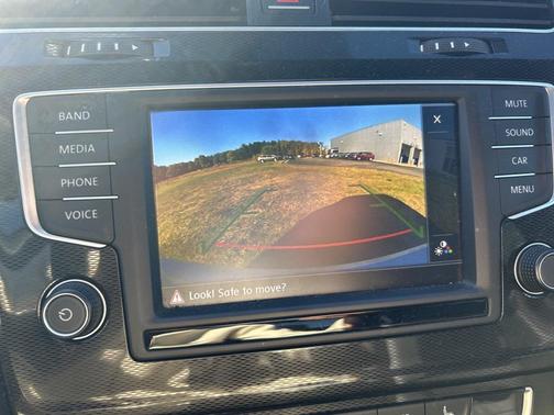 2016 Volkswagen Golf GTI 2.0T SE 4-Door