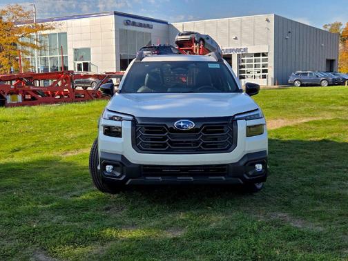 Crystal White Pearl 2026 Subaru Outback Touring XT