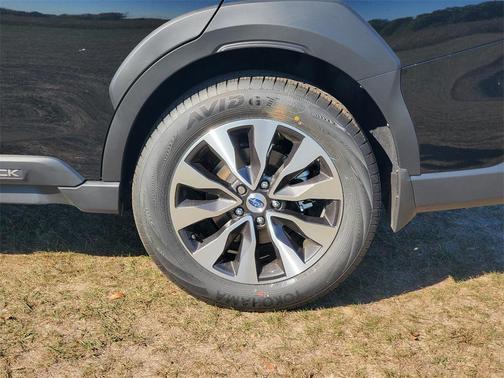 2025 Subaru Outback Touring