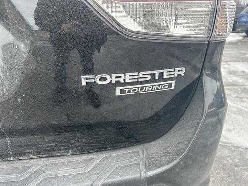 2023 Subaru Forester Touring