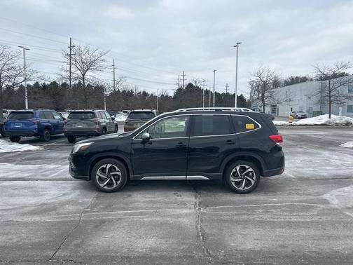 2023 Subaru Forester Touring