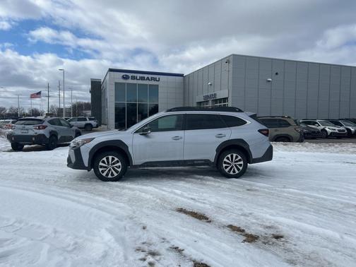 2025 Subaru Outback Premium