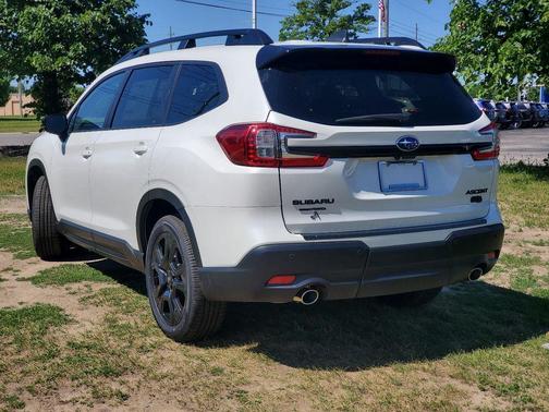Crystal White Pearl 2026 Subaru Ascent Onyx Edition Touring 7-Passenger