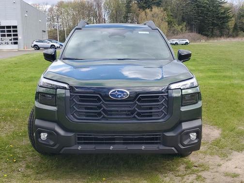 Deep Emerald Green Pearl 2026 Subaru Outback Touring XT