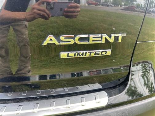 2021 Subaru Ascent Limited 8-Passenger