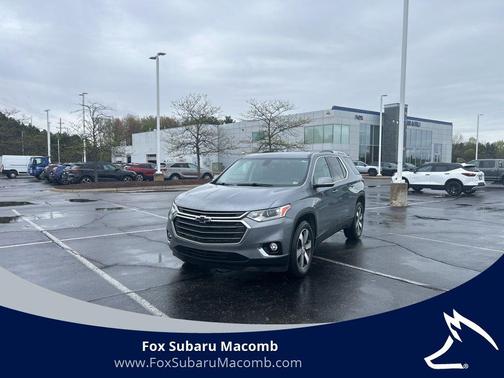 Satin Steel Metallic 2018 Chevrolet Traverse LT Leather