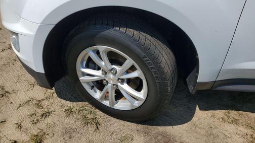 Summit White 2016 Chevrolet Equinox LT