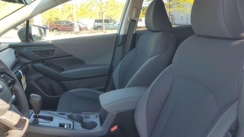 Crystal White Pearl 2026 Subaru Outback Premium