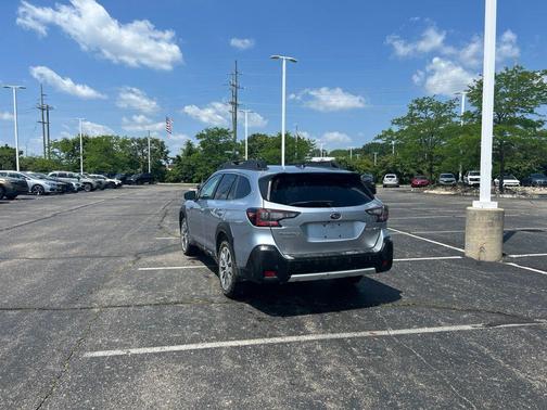 Ice Silver Metallic 2025 Subaru Outback Limited