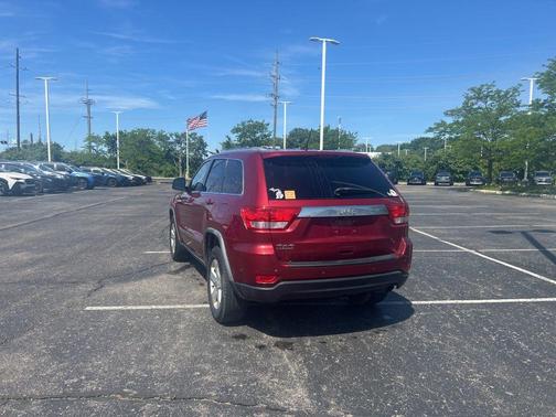 Deep Cherry Red Crystal Pearlcoat 2012 Jeep Grand Cherokee Laredo