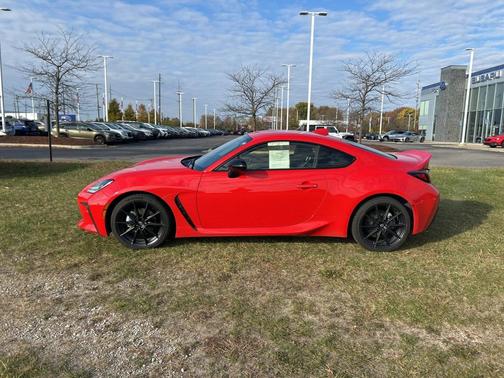 2024 Toyota GR86 Premium