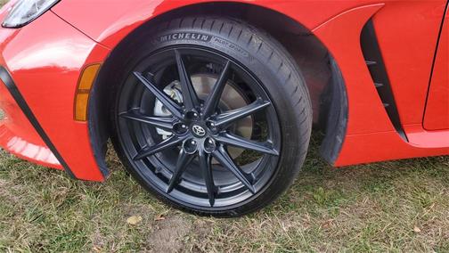 2024 Toyota GR86 Premium