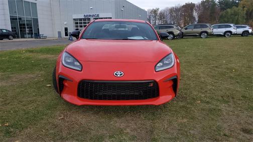 2024 Toyota GR86 Premium