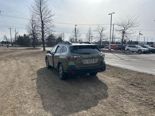 2021 Subaru Outback Premium