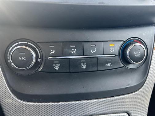 2015 Nissan Sentra SR