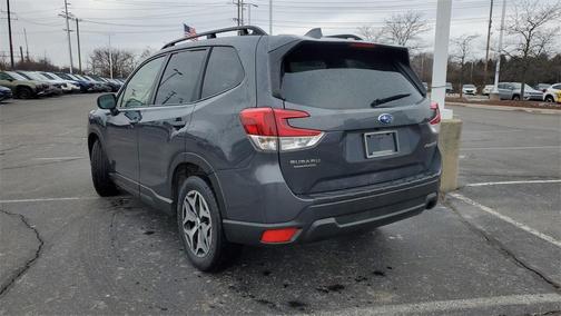 2022 Subaru Forester Premium