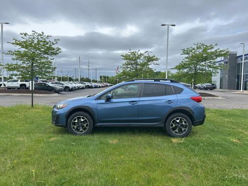 Quartz Blue Pearl 2019 Subaru Crosstrek 2.0i Premium