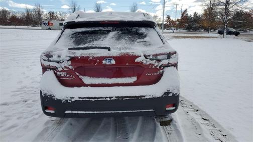 2025 Subaru Outback Premium