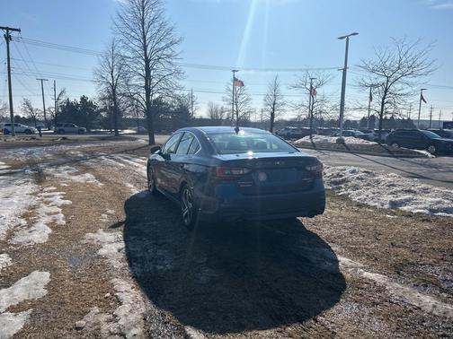 2022 Subaru Legacy Limited