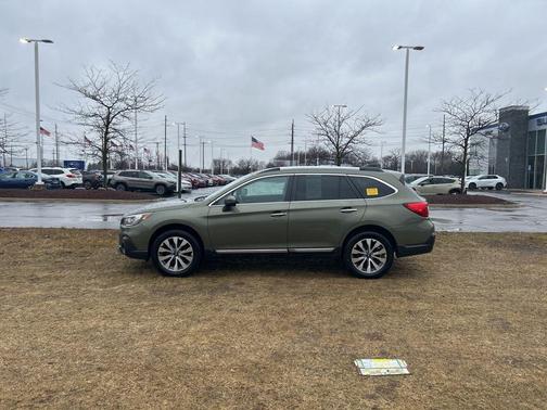 2018 Subaru Outback 2.5i Touring