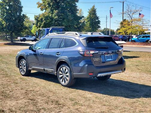 2025 Subaru Outback Touring