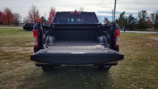 Diamond Black Crystal Pearlcoat 2020 RAM 1500 Big Horn/Lone Star