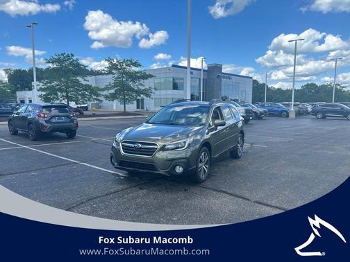 Wilderness Green Metallic 2018 Subaru Outback 2.5i Limited