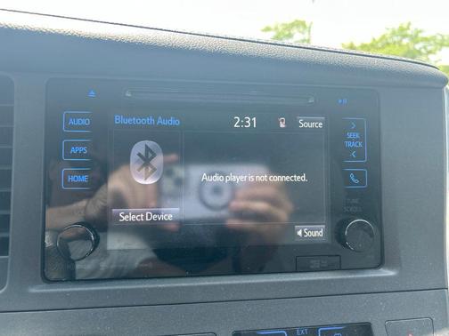 Silver Sky Metallic 2017 Toyota Sienna XLE Premium