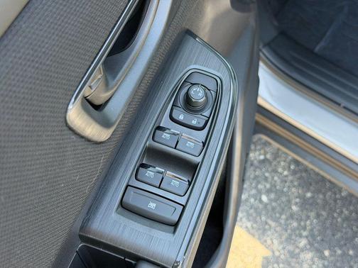 River Rock Pearl 2026 Subaru Outback Limited