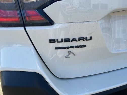 Crystal White Pearl 2023 Subaru Outback Onyx Edition XT