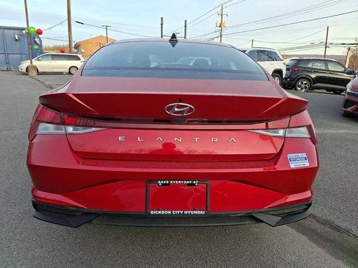 2021 Hyundai ELANTRA SE